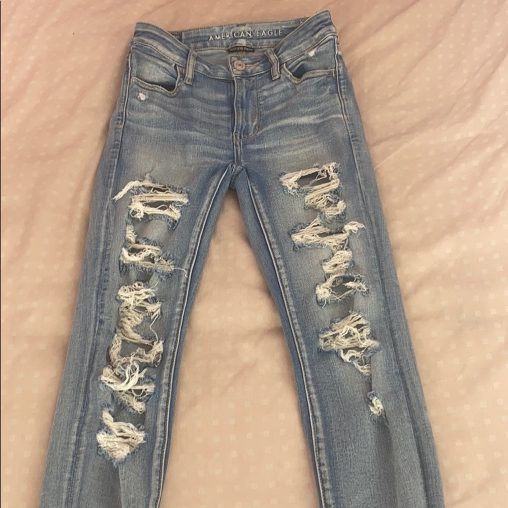 Light wash distressed American eagle jeans